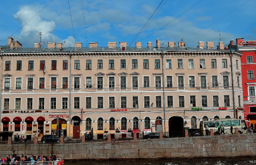 фасад дома, здание по адресу г Санкт-Петербург, наб Реки Фонтанки, д 40/68